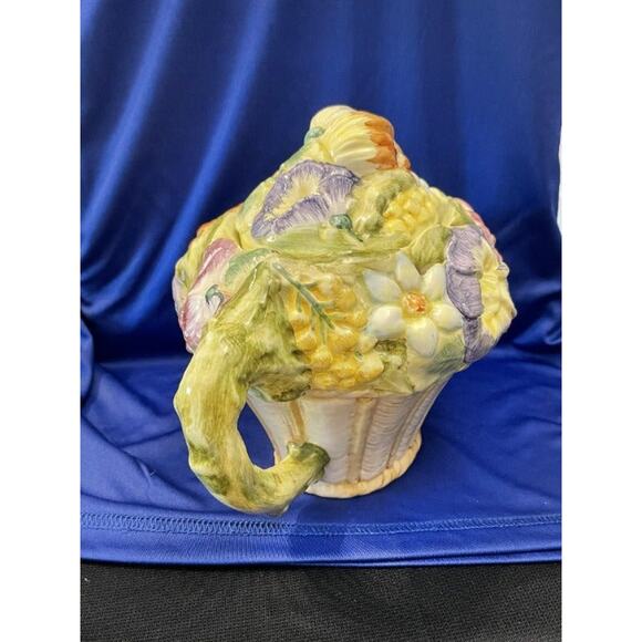 Porcelain Basket of Flowers Tea Pot Made In Italy - Picture 2 of 6